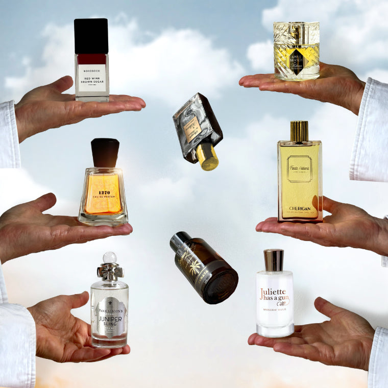 Auswahl an Parfums passend zum Thema der Kolumne