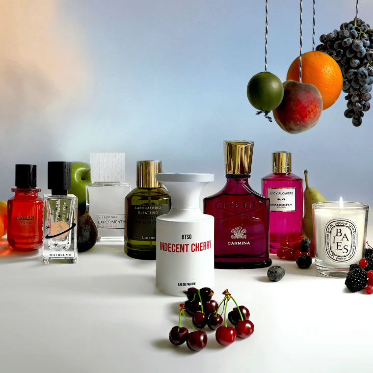 Auswahl an Parfums passend zum Thema der Kolumne