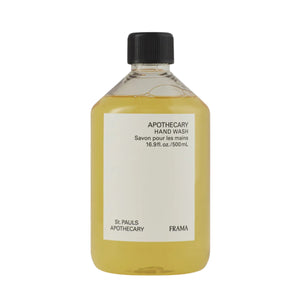 FRAMA - Apothecary - Hand Wash milde Flüssigseife in klarer Flasche mit schlichtem weißen Etikett vor weißem Hintergrund