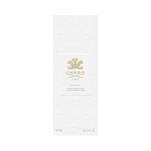 Creed - Aventus - Hand & Body Lotion Verpackung in Weiß mit goldfarbenem Logo und edlem, geprägt wirkendem Design