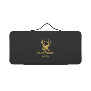 Pana Dora Sweden - Travel Set - Black elegantes schwarzes Etui mit goldenem Hirschlogo und praktischem Griff