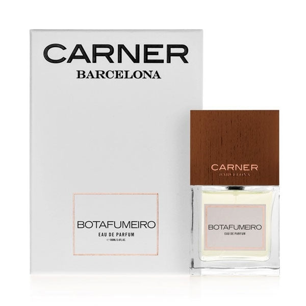 Carner Barcelona - History Collection - Botafumeiro Parfumflakon mit klarer Glasflasche und Holzdeckel vor weißer Verpackung