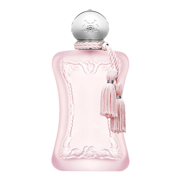 Parfums de Marly - Delina La Rosée elegant geschwungene Flasche mit rosa Quaste und silbernem Verschluss vor weißem Hintergrund