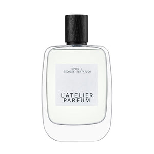 L'Atelier Parfum - Opus 1 - Exquise Tentation klarer Flakon mit schwarzem Verschluss vor weißem Hintergrund