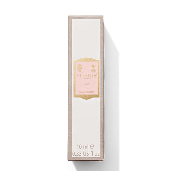 Floris - Lily Verpackung in hellem Design mit zartem rosafarbenem Etikett und goldfarbener Schrift auf weißem Hintergrund