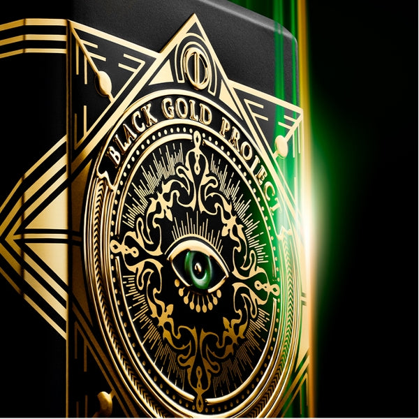Initio - Black Gold Project - Oud for Greatness Neo mit goldener, mystischer Symbolik und edlem schwarzen Design in nahaufnahme