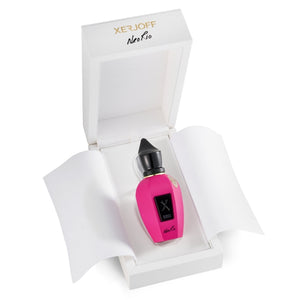 Xerjoff - Blends - Duran Duran - NeoRio / Pink Flakon in intensivem Pink in edler weißer Geschenkbox präsentiert