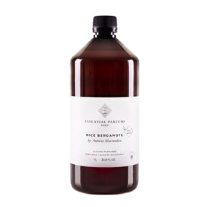 Essential Parfums - Nice Bergamote - Laundry Detergent in brauner Flasche mit minimalistischem weißem Etikett