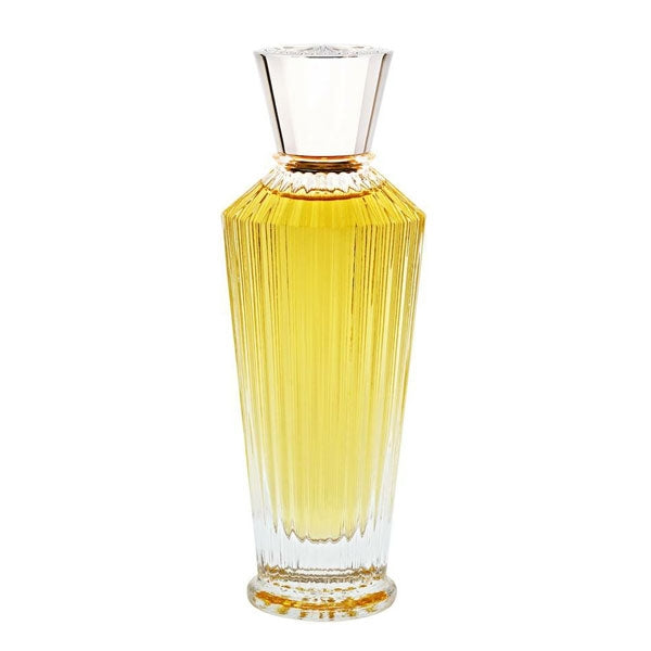 Neela Vermeire Créations - Pichola eleganter Parfümflakon mit facettiertem Glas und goldenem Duft vor weißem Hintergrund