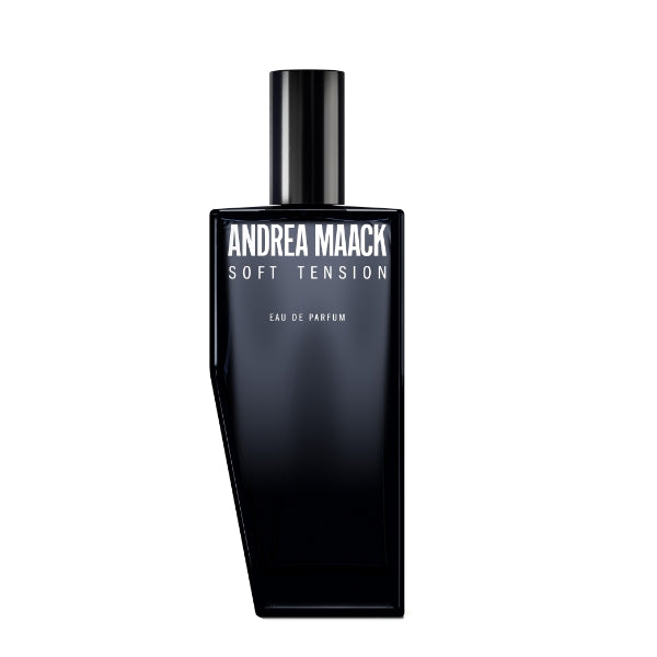 Andrea Maack Parfums - Soft Tension eleganter dunkler Flakon mit weißem Schriftzug vor weißem Hintergrund